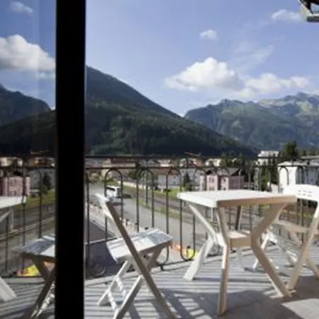 Euro Youth & Krone Hotel 3*