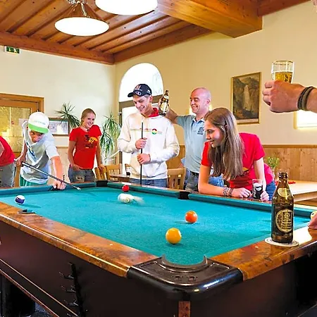 Euro Youth & Krone Szálloda Bad Gastein