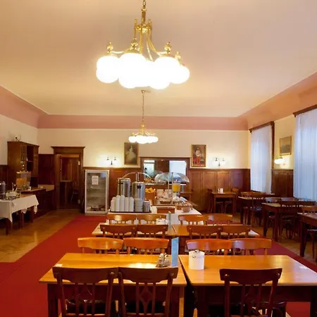 Szálloda Euro Youth & Krone 3*
