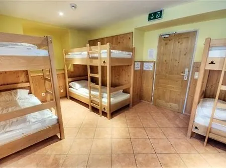 Hotell Euro Youth & Krone 3*