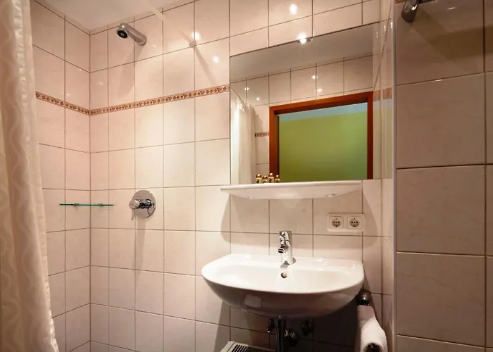 Hotel Euro Youth & Krone